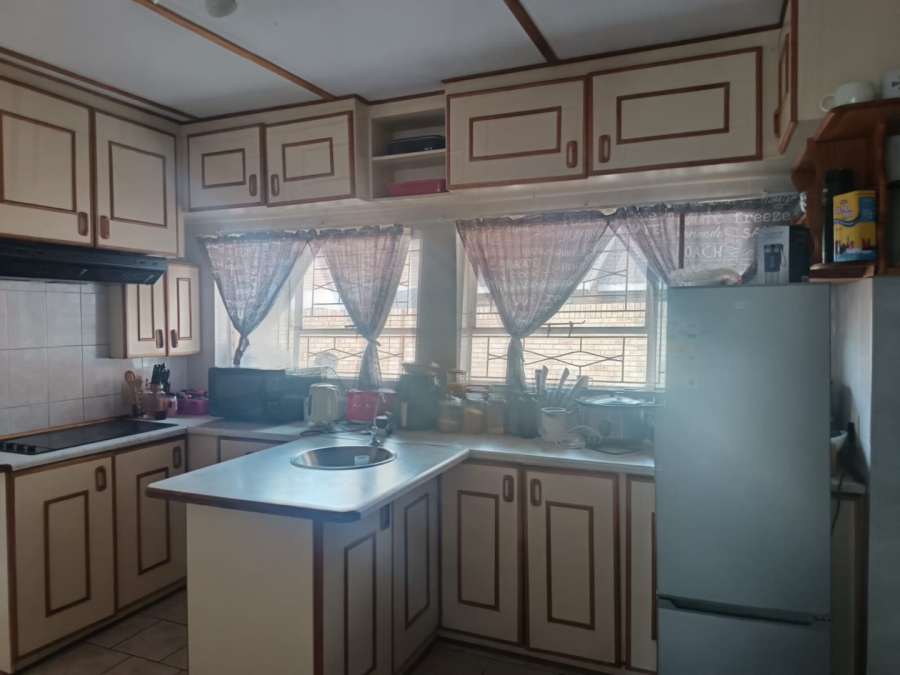 3 Bedroom Property for Sale in Royldene Northern Cape